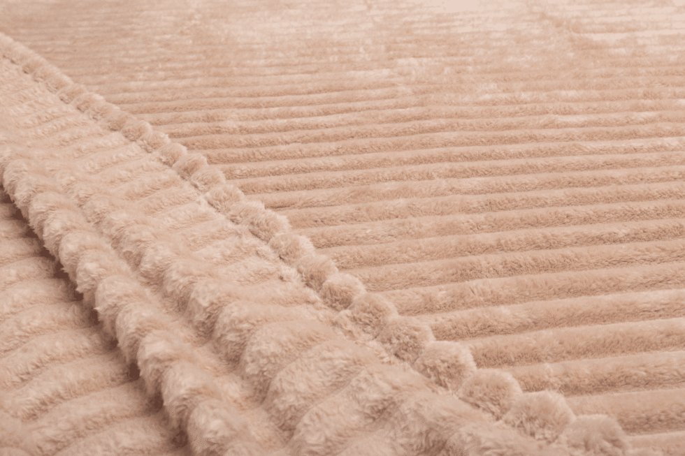 blanket-kuscheldecke-beige-dotore