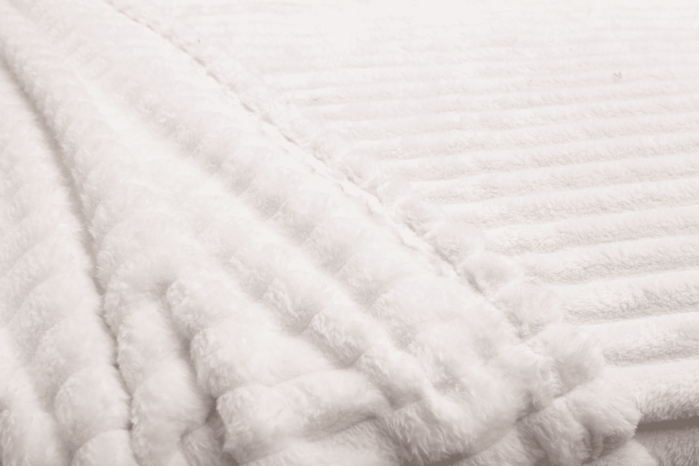 blanket-kuscheldecke-cream-dotore